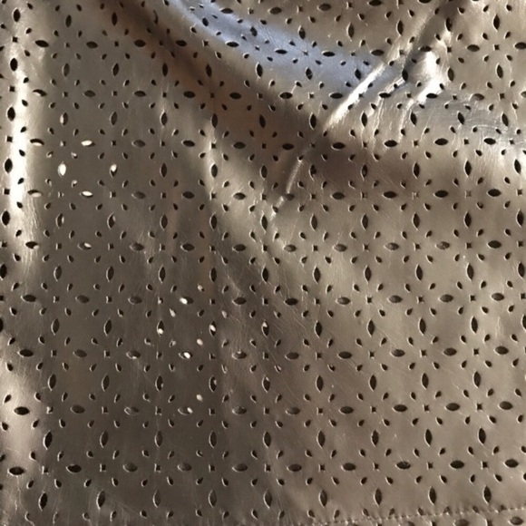 Banana Republic Coated Short Sleeve Blouse S - Picture 3 of 6